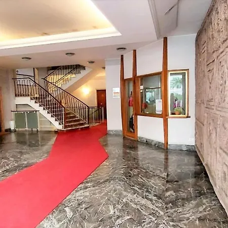Vatican De Carolis Terrace Apartment
