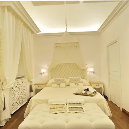Apartment The Right Place 4u Savelli Boutique