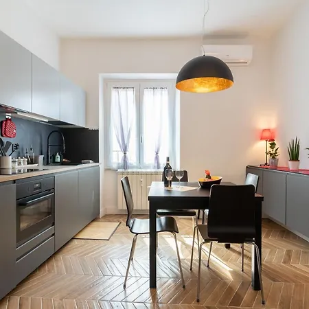 Colosseo Luxe In The Center Of Apartment