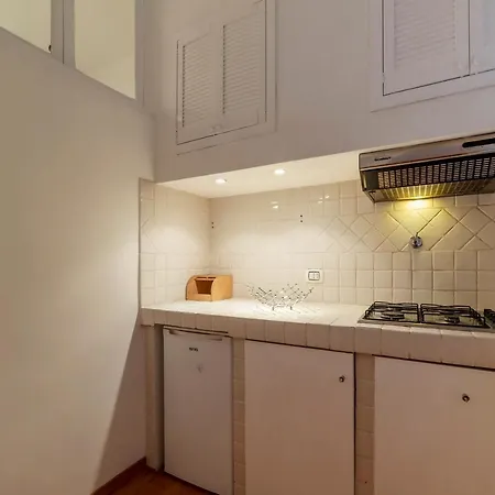 Trastevere & San Cosimato Studio Flat Apartment *