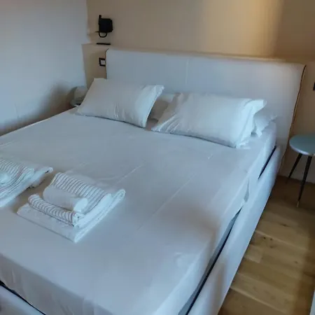 Rock N - Colosseo - Via Leonina Apartamento Roma