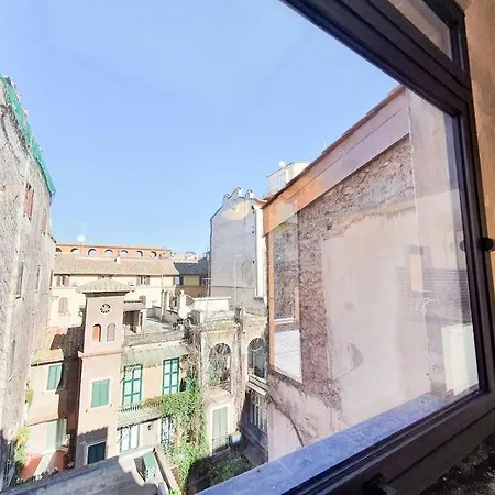Boutique Penthouse With Terrace, Spanish Steps Rome