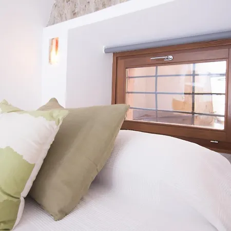 Spanish Steps Mini-loft Daire *