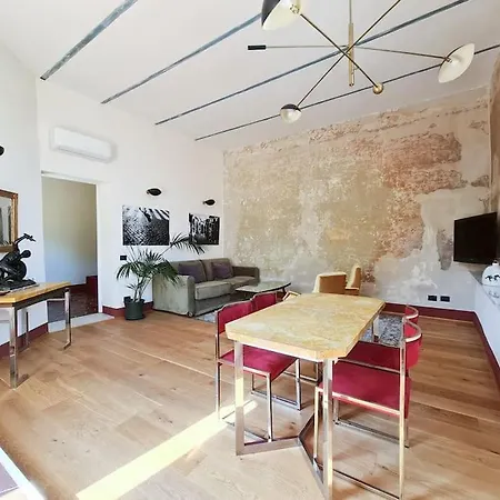 Boutique Penthouse With Terrace, Spanish Steps Apartment