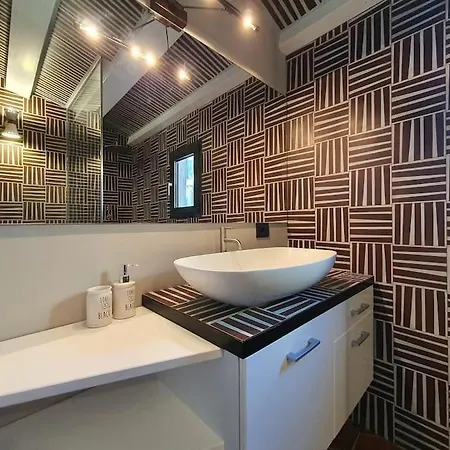 Boutique Penthouse With Terrace, Spanish Steps Apartment Rome