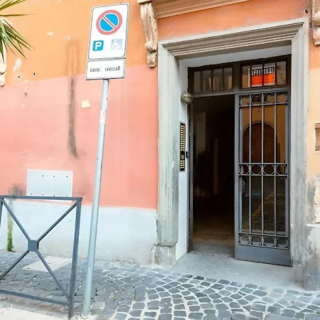 Giulia In Trastevere *