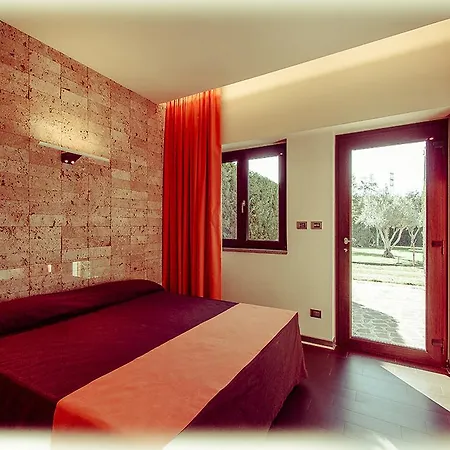 Ways Garden & Leisure 4* Roma