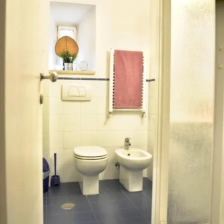 Apartment 8 Rome