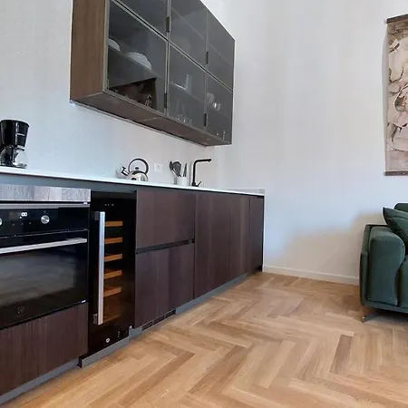 Apartment Dimora San Bartolomeo - Design, Panoramic View & Culture Rome