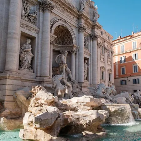 Fontana Di Trevi 5 Stelle Favoloso Rome