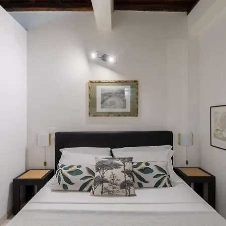 Iflat Colosseo Flower Apartment Rome