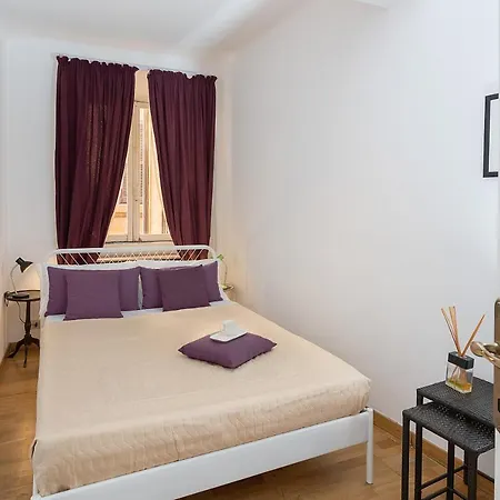 Banchi Nuovi House * Roma