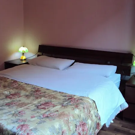 Nemo Bed & Breakfast 2*