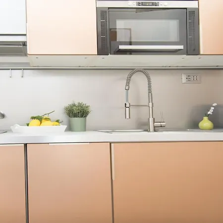 Apartment Spanish Steps Mini-loft