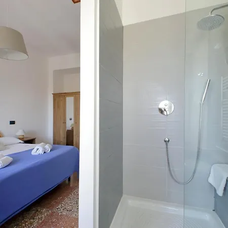 Silvano's In Apartman
