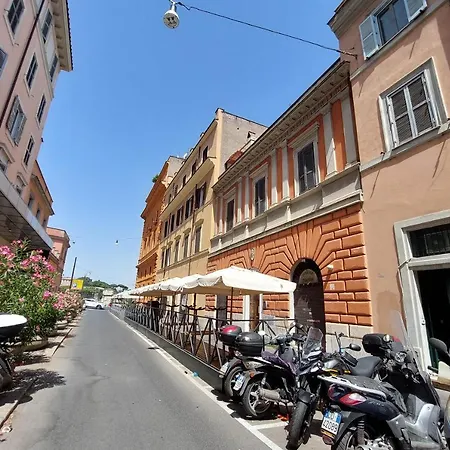 Bellezza Al Colosseo - & Apts 3*