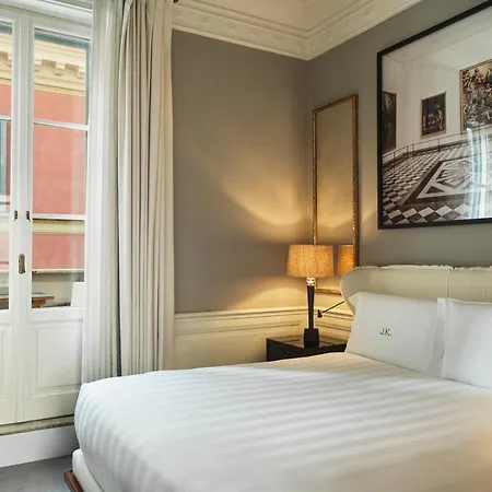 J.k. Place - The Leading Of The World Hotel Rom