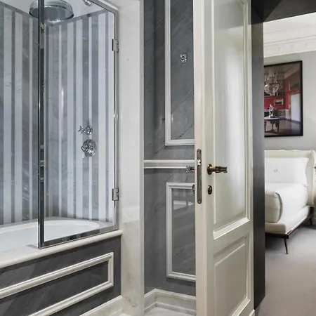 J.k. Place - The Leading Of The World Hotel Roma