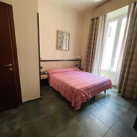 Oda ve Kahvaltı Clarian 3*