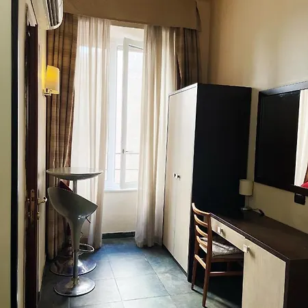 Clarian Oda ve Kahvaltı Roma
