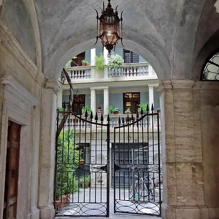 Apartment Elegant And Calm In Campo Dei Fiori