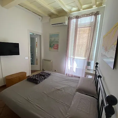 Trastevere Rome's Heart Charming 888 Apartment