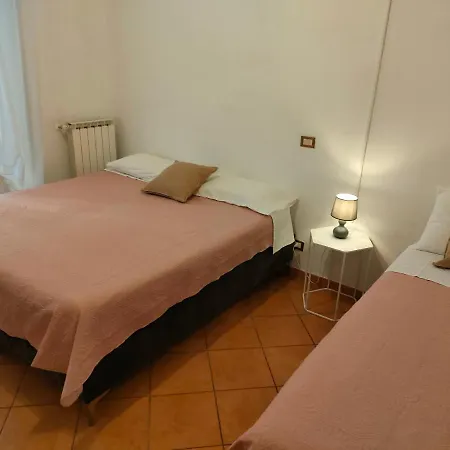 Vittorio Ll House Affittacamere