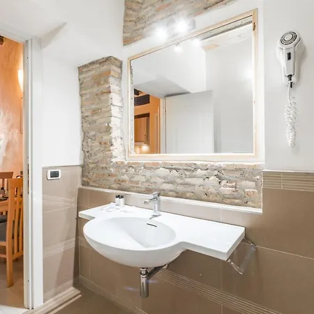 Trinita Dei Monti Piazza Di Spagna, 2* 罗马