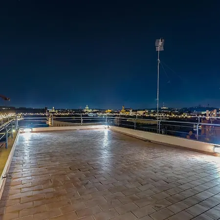Vivilo Trevi - Luxury Experience - Private Jacuzzi On Terrace - Insane View Guest house Rome
