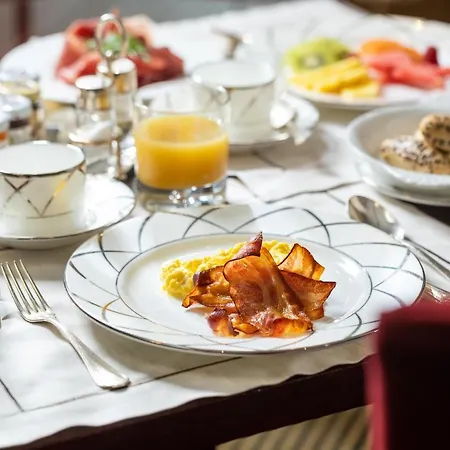 Hotel Lord Byron - Small Luxury Of The World