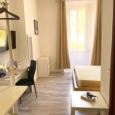 Appia 52 Konukevi 3*