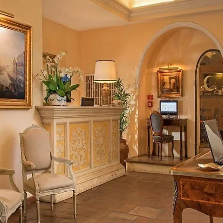 Mozart Hotel 4*