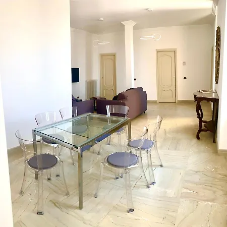 Crispi 2enty At Spanish Steps Appartement Rome