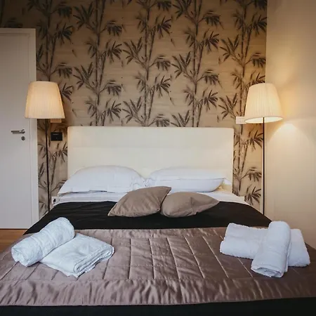Colosseo Apartment *