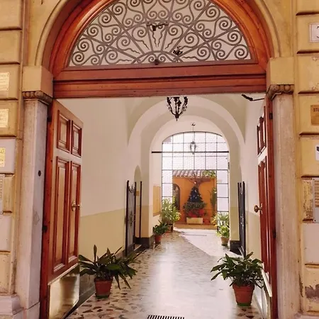 Vacanze Romane Colosseo Apartment Rome