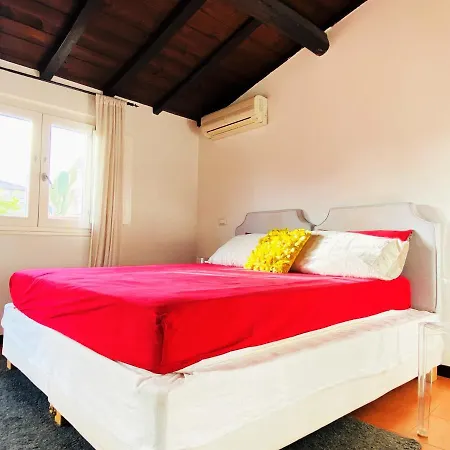 Roof Under The Skyfall Apartment Rome