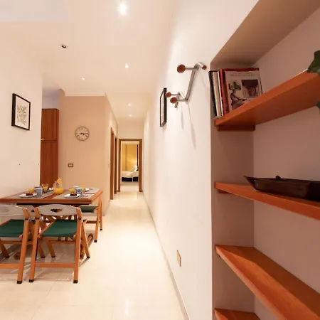 The Rent - Gracious Near Castel Sant'angelo Apartment Rome