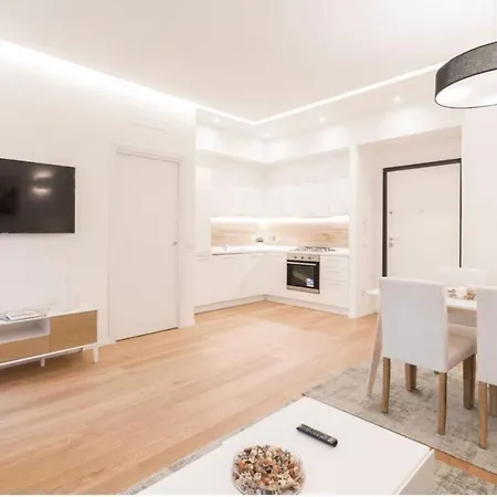 Lovely Flat In Piazza Morosini Rome