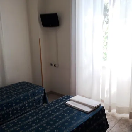 Maria Rosa Molas - Casa Per Ferie Pensión Roma