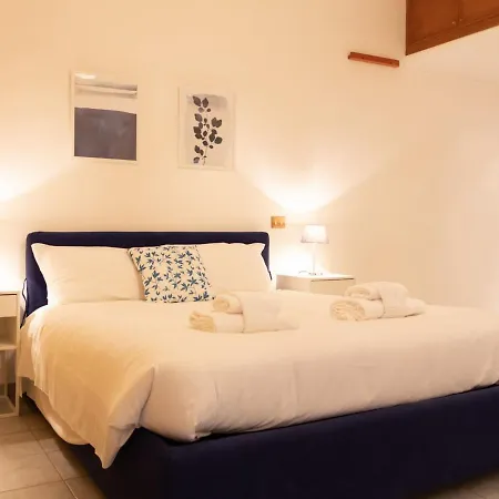 The Rent - Gracious Near Castel Sant'angelo Apartment Rome