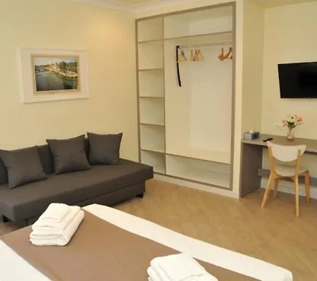 Migdal Luxury Testaccio Pensjonat *
