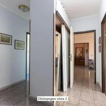 Alinda Bonacci Brunamonti Apartment