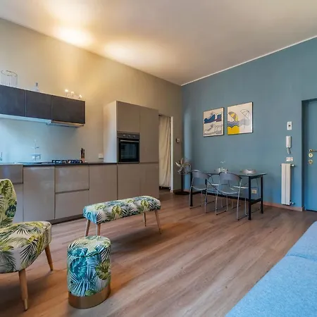 Vittorio Emanuele Cozy Flat Rome