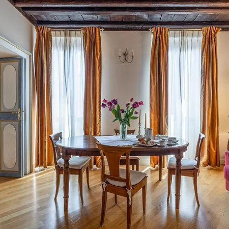 Apartment Dimora Coronari *