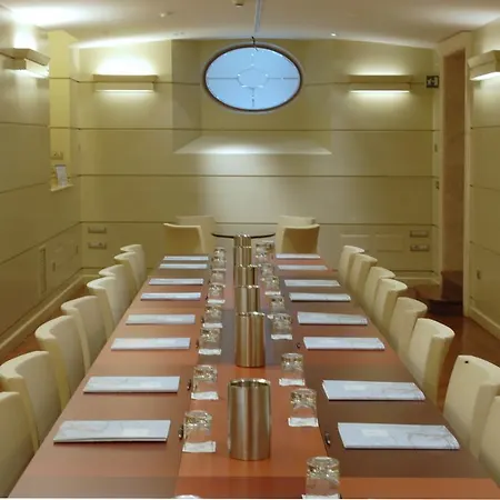 Hotel Lancelot 3*