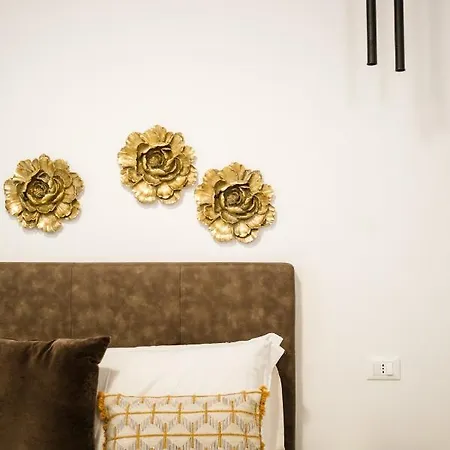 Casa Leoncino * Rome