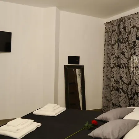 Bed & Breakfast Let's Go To Řím