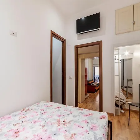 Santa Maria Maggiore - Opera House Apartment *