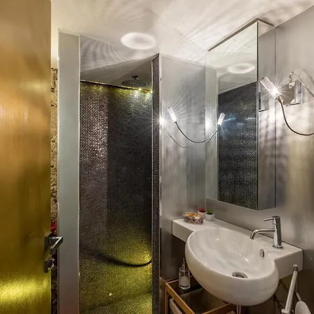Iflat Luxurious Loft In The Heart Of Apartment Rome