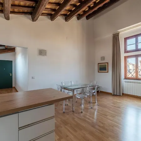 Apartment Palazzo Altieri Penthouse